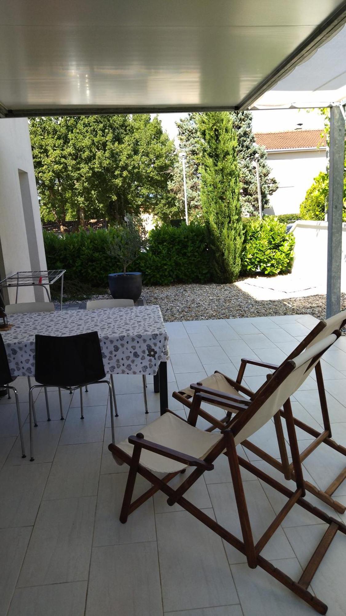 Apartment White Vantacici Dış mekan fotoğraf